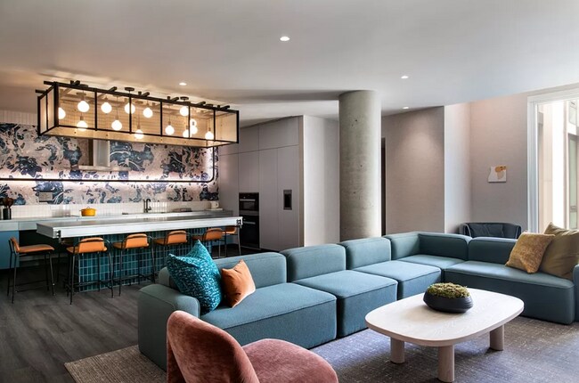 Building Photo - 50 Orchard St