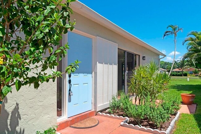 Building Photo - 5119 Minto Rd