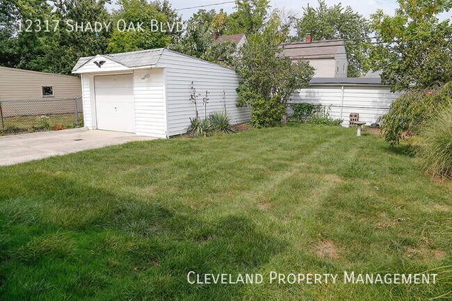 Building Photo - Updated Garfield Hts Bungalow