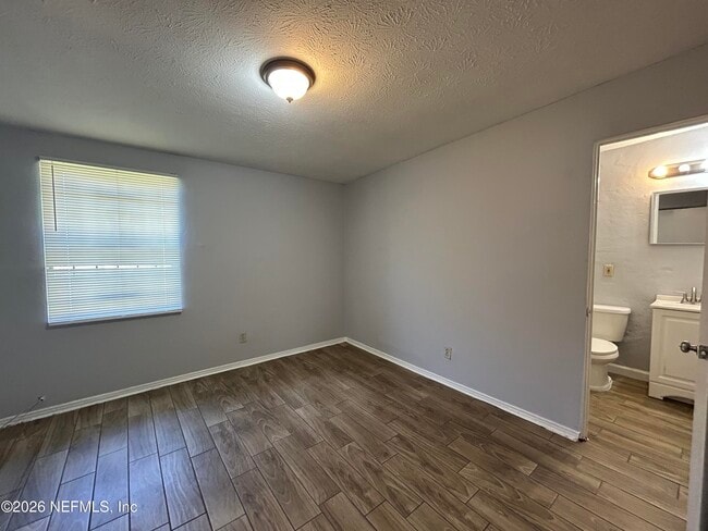 Building Photo - 3254 Phyllis St