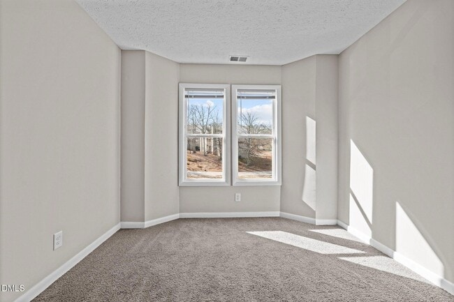 Building Photo - 6748 Willowbrook Dr