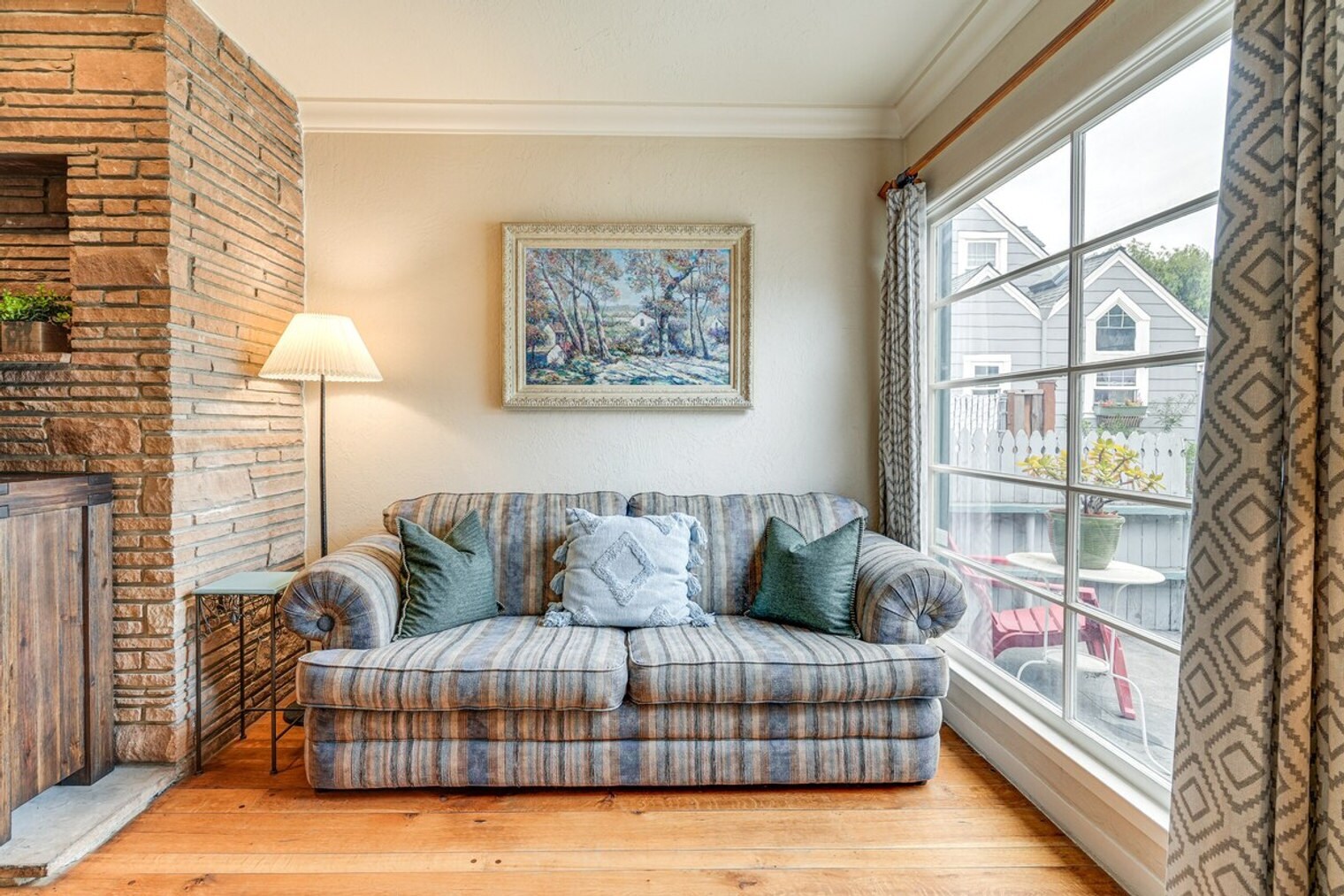 Building Photo - 510 S Murphy Ave