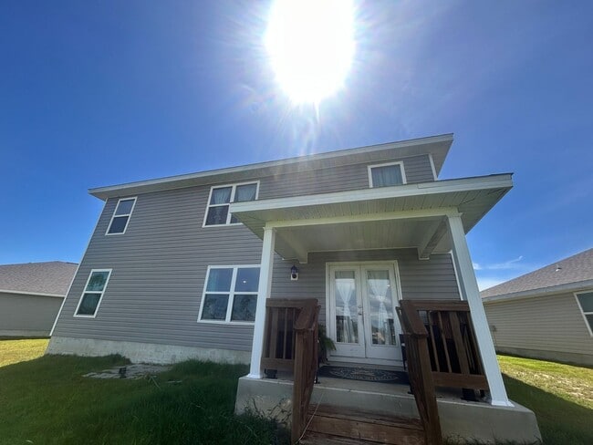 Building Photo - 5808 Tiagra Dr