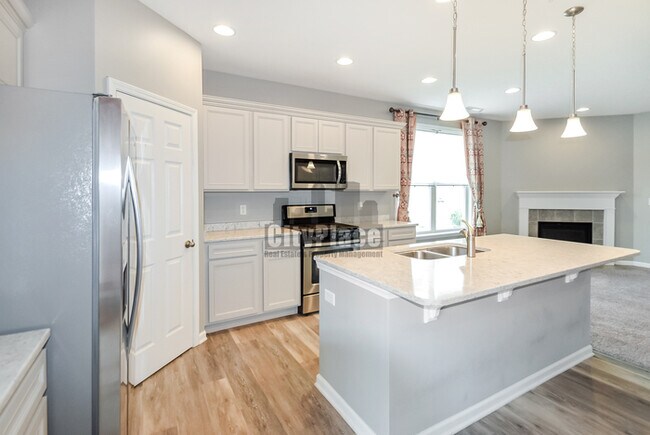 Building Photo - 6279 Wonder Ln