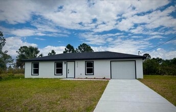 Building Photo - 5620 Virtudes St