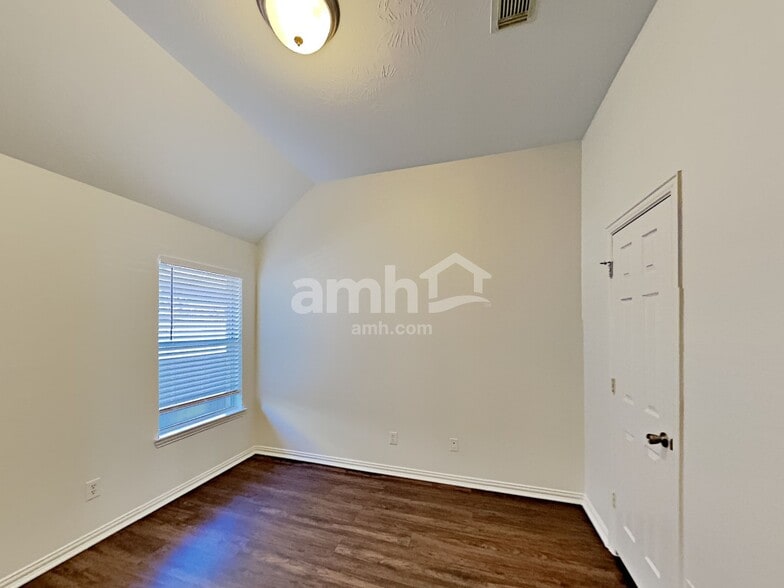 Building Photo - 12307 Johns Stake Ct