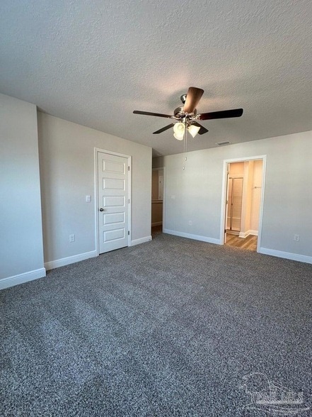 Building Photo - 5737 Stellarjay St