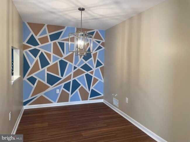 Building Photo - 81 Willow Ct