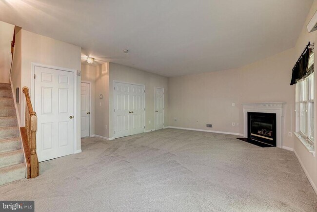 Building Photo - 6563 McKenna Way