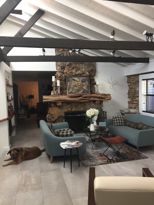 Building Photo - 710 Whippoorwill Dr