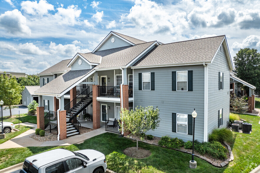 Primary Photo - Quarters at Cambridge Apartments & Townhomes