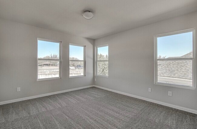 Building Photo - 6146 Brocks Ln