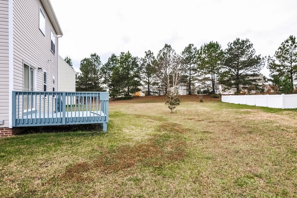 Building Photo - 16 Hollyridge Ct