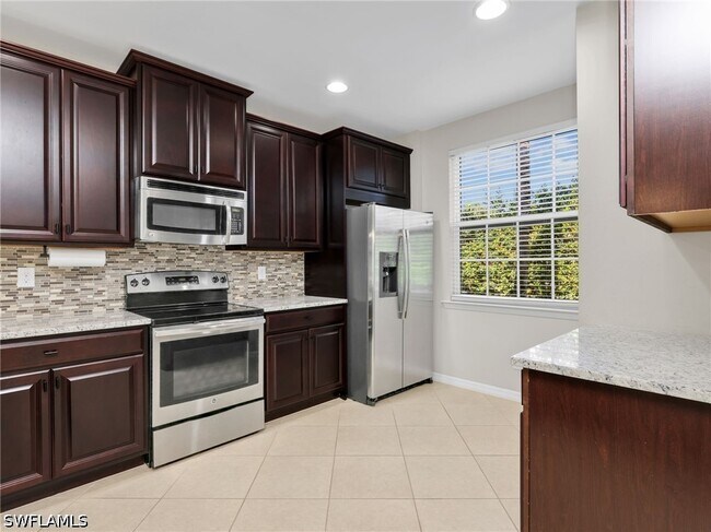 Building Photo - 8540 Violeta St