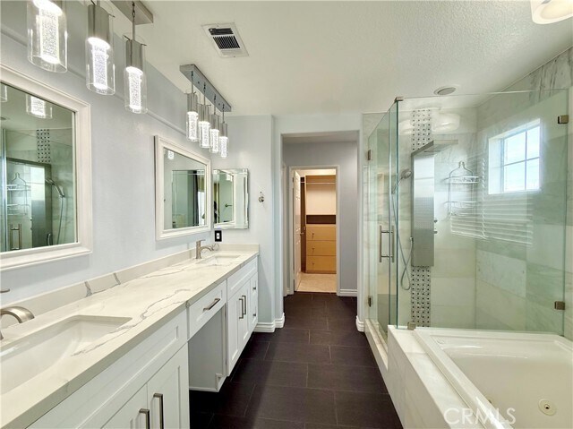 Building Photo - 1202 Summerview Ln