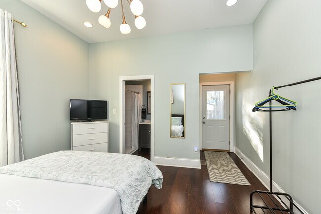 Building Photo - 1244 S Talbott St