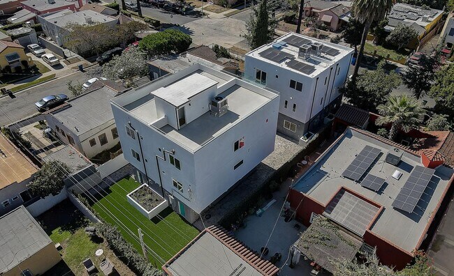 Building Photo - 2636 Virginia Rd