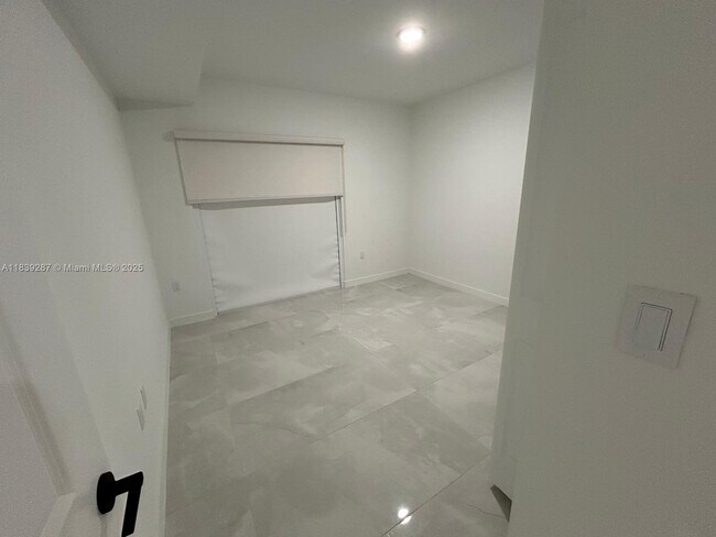Building Photo - 14560 SW 261 St Ter