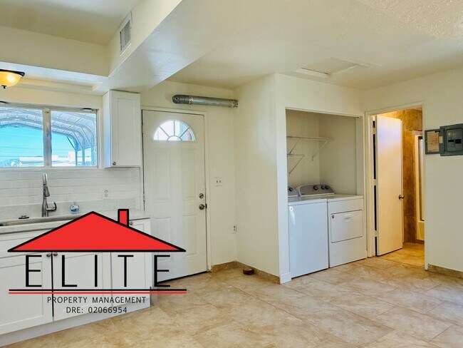 Building Photo - 332AL