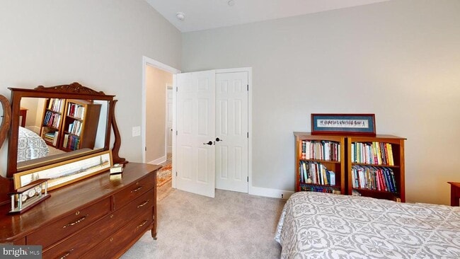 Building Photo - 29345 Greenfield Ave