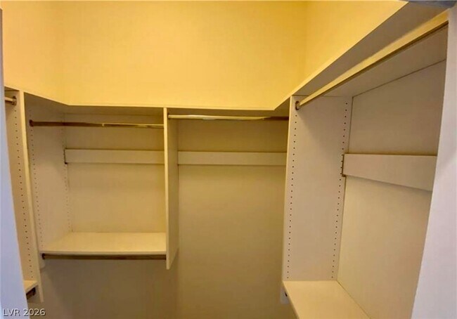 Building Photo - 43 Braelinn Dr