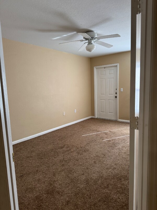 Building Photo - 812 SE 11th St