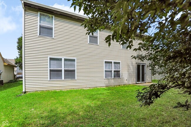 Building Photo - 5439 Lake Boggs St