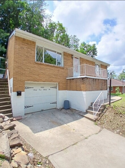 Building Photo - 3422 Steele St