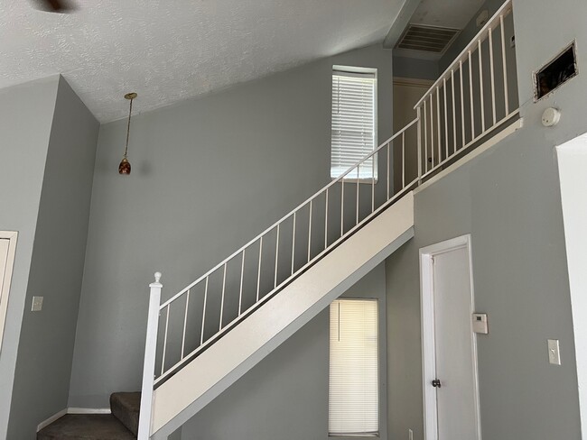 Building Photo - 18506 Andalusian Dr