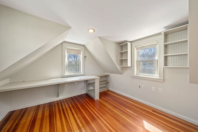 Building Photo - 14 Morse Ct