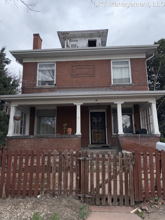 Primary Photo - 2 Bedroom 2 Bathroom in Popular Baker Dist...