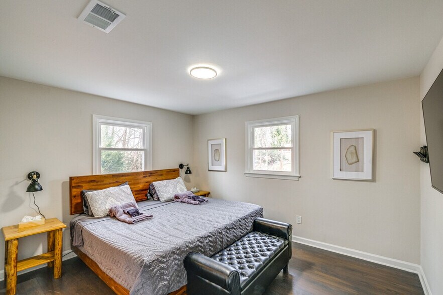 Building Photo - 5123 Boulder Dr