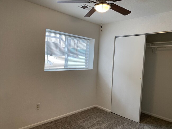 Building Photo - 4-bedroom, 2-bath lower level duplex unit,...