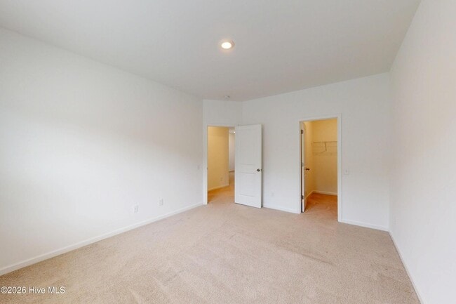 Building Photo - 154 Caulfield Rd