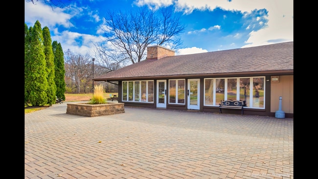 Building Photo - 32 Montego Colony