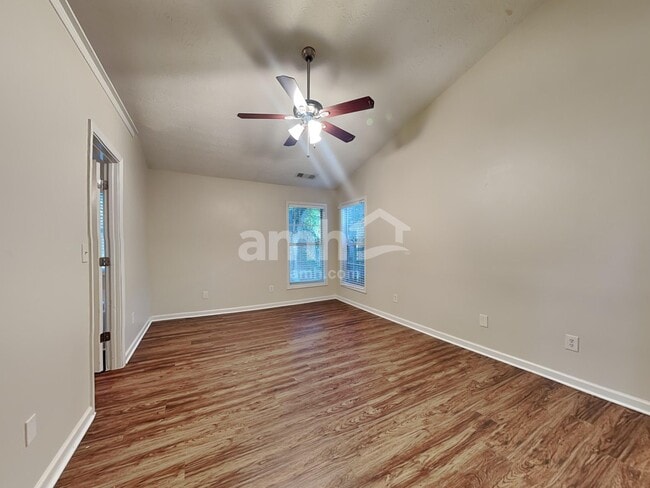 Building Photo - 3670 Sugarbrook Dr