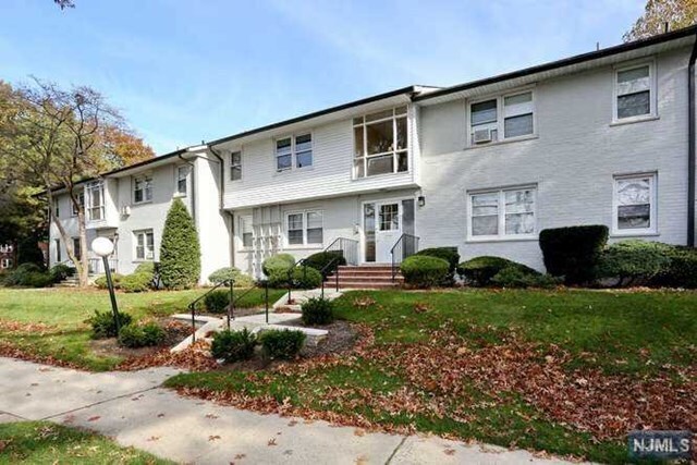 Building Photo - 14 Abbott Rd