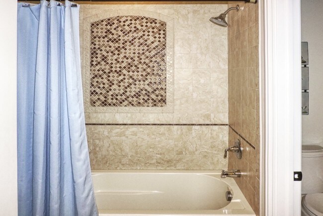 Building Photo - 1363 Oceanview Dr