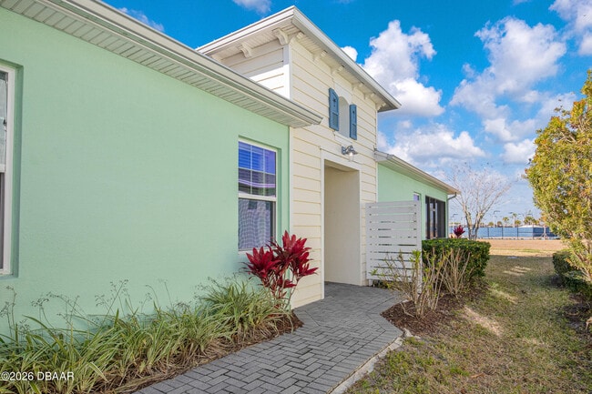 Building Photo - 233 Island Breeze Ave