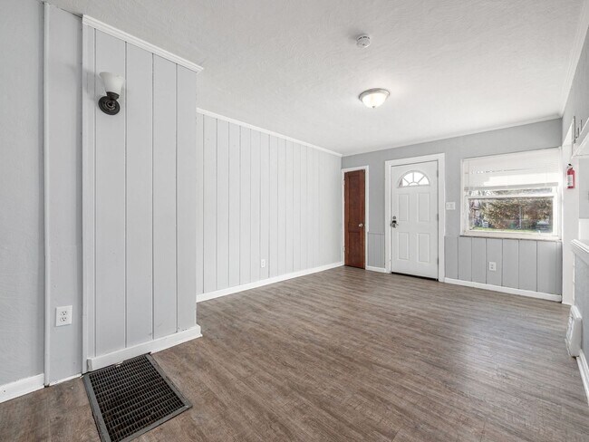 Building Photo - 396-398 South Powell Avenue