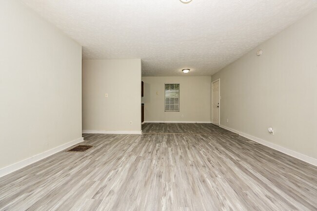 Building Photo - 4868 Bartlett Ct