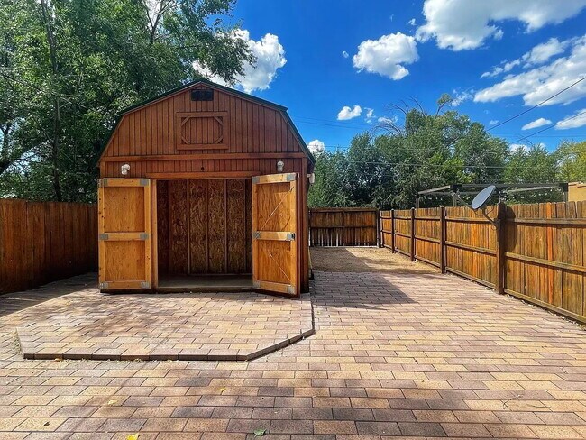 Building Photo - "Charming & Cozy 3-Bedroom Home in Prescott's Heart - Ideal Location with 700 Sq Ft of Comfort!"