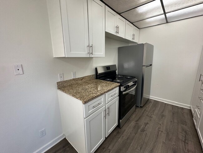 Building Photo - Available now | 1 Bedroom - 1 Bathroom |  Condo in Colton!