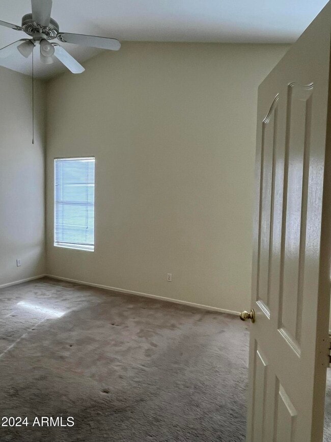 Building Photo - 1831 W Derringer Way