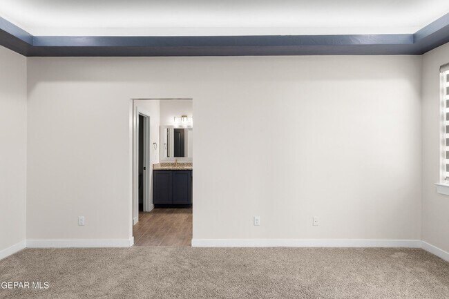 Building Photo - 13268 Coldham St
