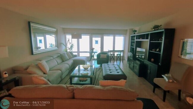 Building Photo - 4100 Galt Ocean Dr