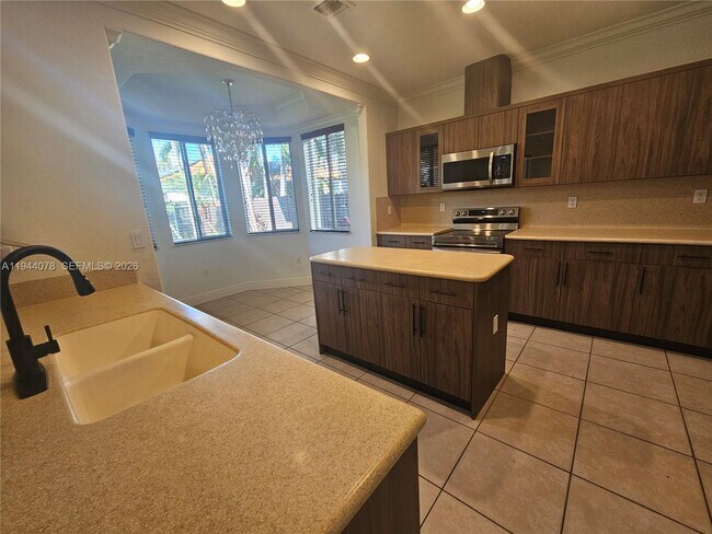 Building Photo - 15387 SW 21 Ln