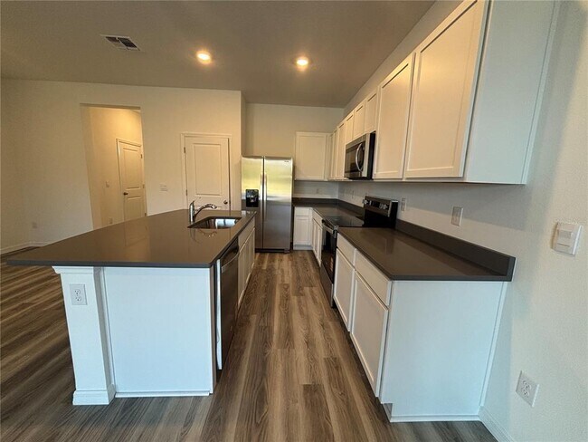 Building Photo - 17481 Spanish Oak Lp