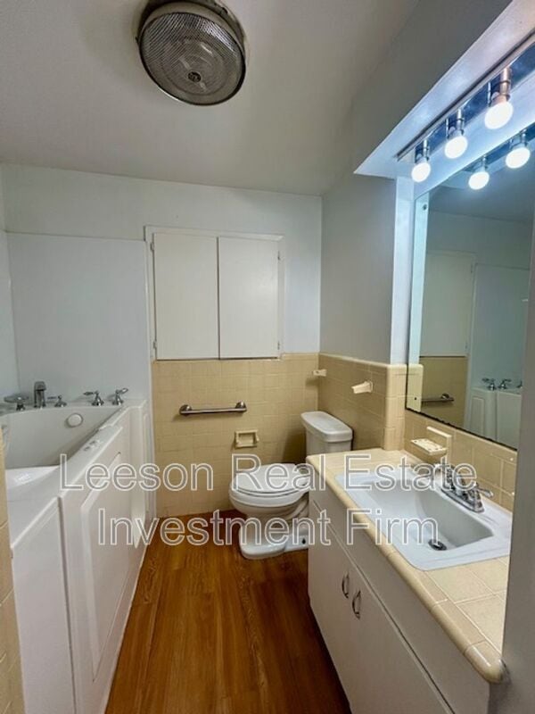 Building Photo - 1139 Carolina St