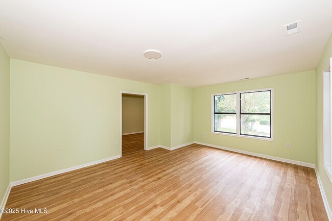 Building Photo - 1100 Audrey Ct